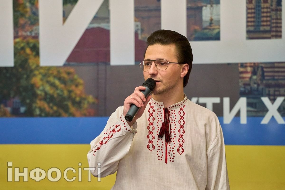 У харківському метро пройшов концерт до Дня захисників і захисниць України (фото)