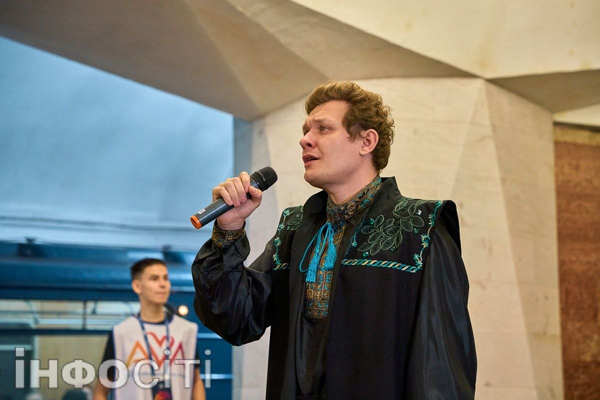 У харківському метро пройшов концерт до Дня захисників і захисниць України (фото)